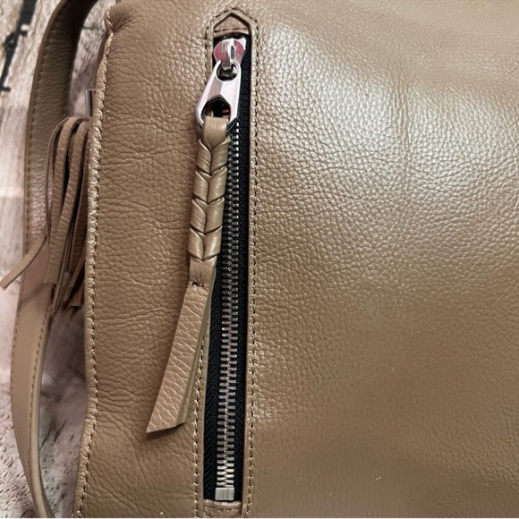 orYANY - Tan with green and dark red crossbody - Picture 5 of 12